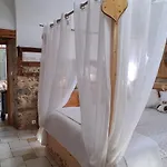 Appartamento La Chouette, Piscine, Jardin , Parking, Wifi