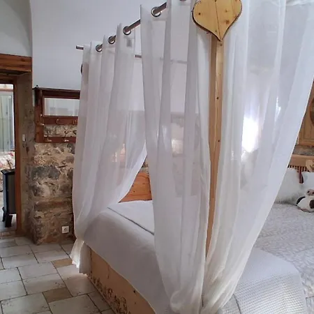 Apartmán La Chouette, Piscine, Jardin , Parking, Wifi